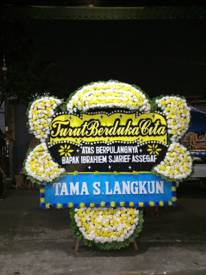 Papan Bunga Duka di Rantau Laban